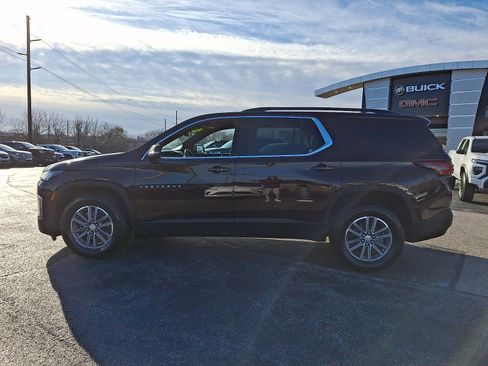 Used 2022 Chevrolet Traverse LT image 4