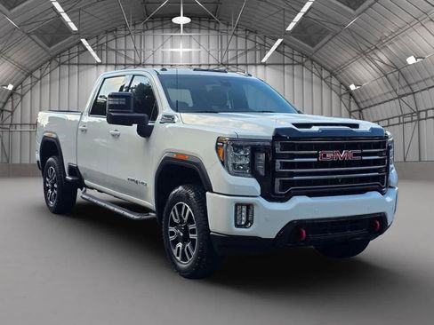 Used 2021 GMC Sierra 2500 AT4 w/ AT4 Premium Plus Package AWD/4WD image 9