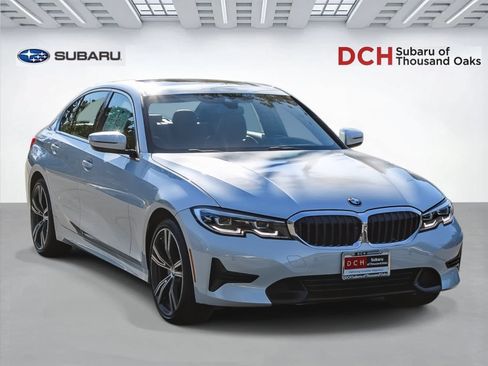 Used 2021 BMW 330i Sedan w/ Premium Package RWD image 3