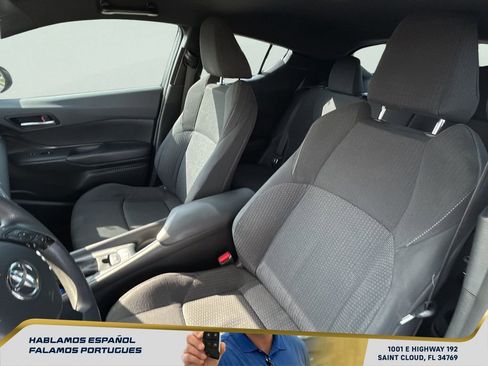 Used 2019 Toyota C-HR LE FWD image 24