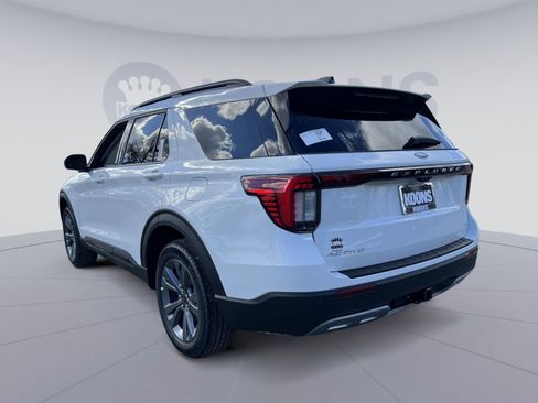 New 2026 Ford Explorer Active w/ Active Comfort Package image 4