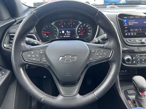 Used 2022 Chevrolet Equinox RS w/ RS Leather Package AWD/4WD image 22