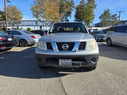 Used 2006 Nissan Frontier XE w/ (G01) XE Preferred Pkg image 2