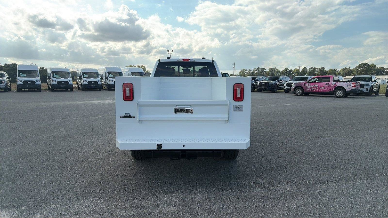 New 2027 Ford F350 XL w/ XL Chrome Package AWD/4WD image 4