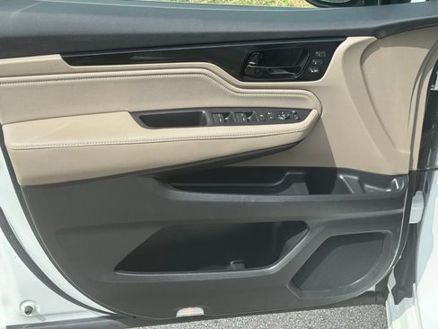 Used 2022 Honda Odyssey Elite image 16