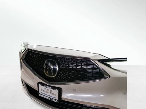 Used 2023 Acura MDX FWD w/ Technology Package image 6