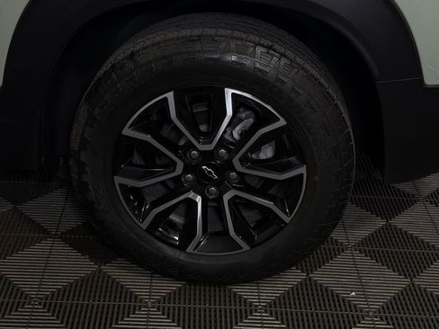 Used 2024 Chevrolet TrailBlazer ACTIV w/ Convenience Package image 14