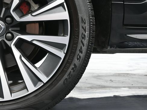 Used 2021 Volvo XC90 T5 Momentum w/ Protection Package Premier FWD image 45