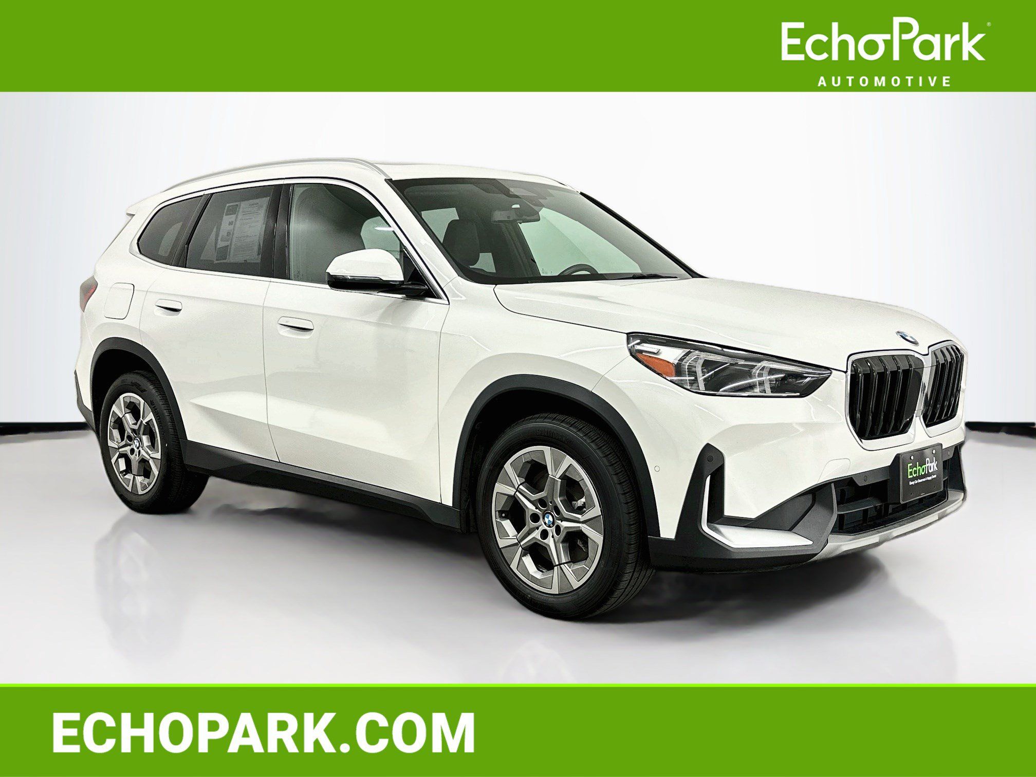 Used 2023 BMW X1 xDrive28i AWD/4WD image 1