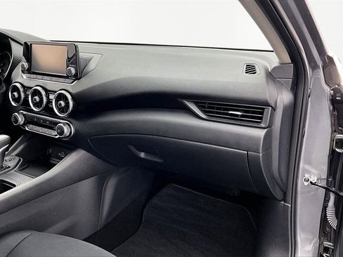 Used 2024 Nissan Sentra S image 17