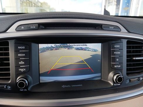 Used 2019 Kia Sorento EX FWD image 21