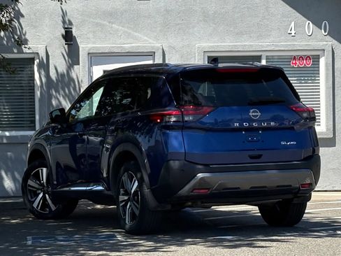 Used 2023 Nissan Rogue SL AWD/4WD image 7