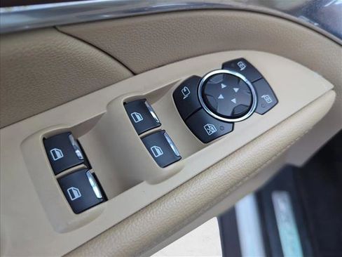 Used 2016 Ford Explorer Limited image 8