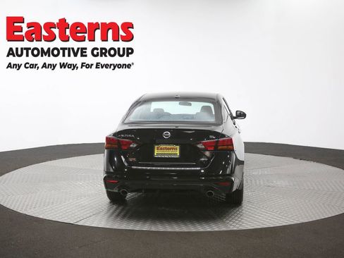 Used 2022 Nissan Altima 2.5 SL AWD/4WD image 38