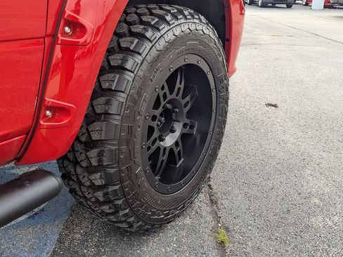 Used 2013 RAM 1500 Sport w/ Sport Premium Group AWD/4WD image 28
