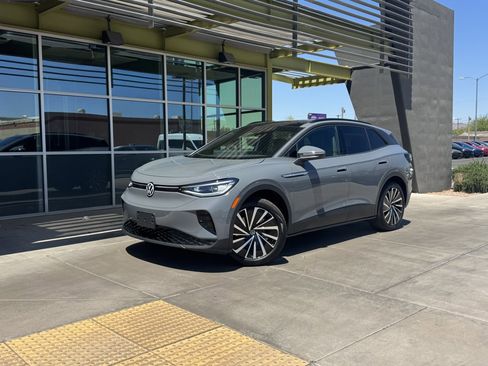 Used 2024 Volkswagen ID.4 S image 1