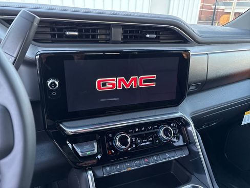 New 2026 GMC Sierra 2500 Denali w/ Denali Reserve Package image 25