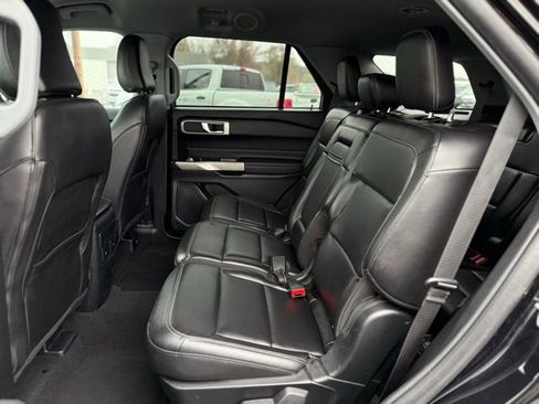 Certified 2023 Ford Explorer XLT w/ Equipment Group 202A image 15