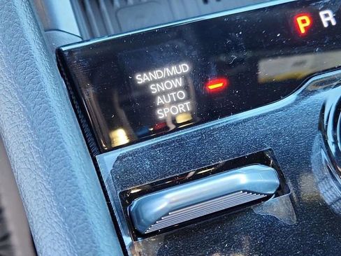 New 2026 Jeep Grand Cherokee Laredo image 24