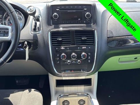 Used 2016 Dodge Grand Caravan SXT w/ Rear Park Assist Package FWD image 28