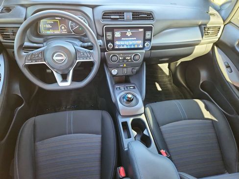 Used 2025 Nissan Leaf S FWD image 11