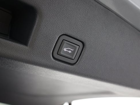 Used 2025 GMC Acadia AT4 w/ Luxury Package AWD/4WD image 41
