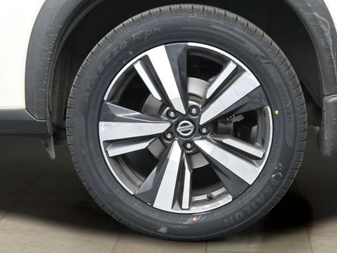 Used 2021 Nissan Rogue SL AWD/4WD image 22