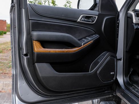 Used 2019 GMC Yukon XL Denali w/ Denali Ultimate Package image 51