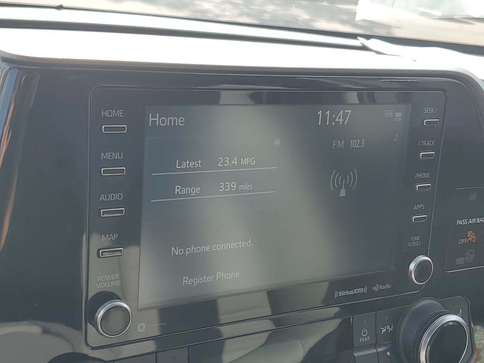 Used 2022 Toyota Highlander XLE AWD/4WD image 28