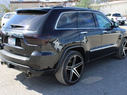 Used 2013 Jeep Grand Cherokee Limited w/ Luxury Group II RWD image 4
