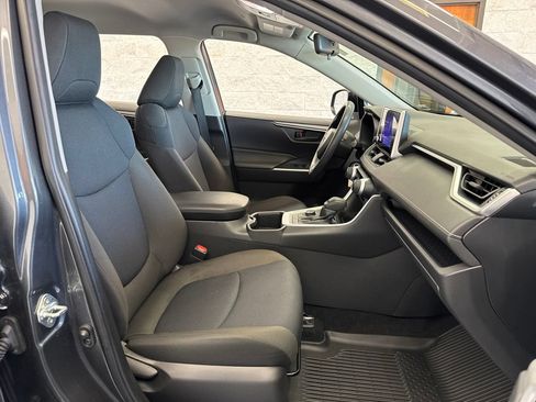 Certified 2025 Toyota RAV4 LE AWD/4WD image 47