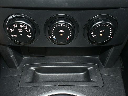 Used 2007 MAZDA MX-5 Miata Touring image 36