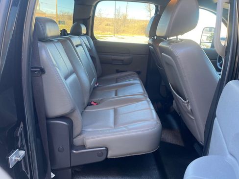 Used 2008 Chevrolet Silverado 3500 W/T image 19