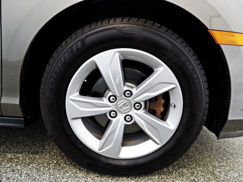 Used 2019 Honda Odyssey EX-L image 22