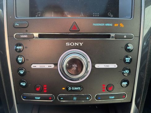 Used 2018 Ford Explorer Sport image 10