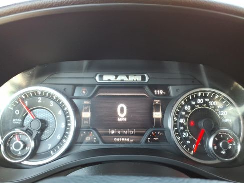 Used 2023 RAM 1500 Big Horn AWD/4WD image 30