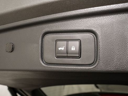 New 2025 Nissan Pathfinder SV w/ Black Appearance Package image 7