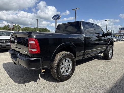 Used 2023 RAM 2500 Limited AWD/4WD image 3