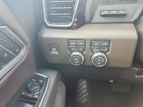 New 2026 GMC Sierra 2500 Denali w/ Denali Reserve Package AWD/4WD image 20