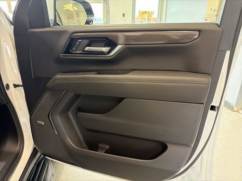 Used 2026 GMC Yukon Elevation AWD/4WD image 47