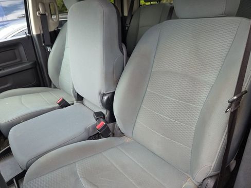 Used 2017 RAM 1500 Express w/ Black Ram 1500 Express Group AWD/4WD image 15