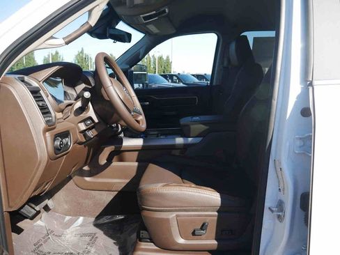 New 2026 RAM 2500 Limited image 35