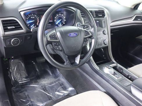 Used 2019 Ford Fusion S FWD image 9