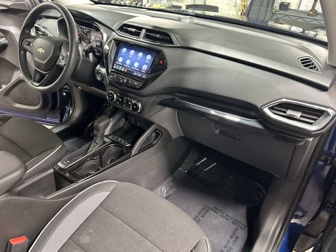 Certified 2023 Chevrolet TrailBlazer LT w/ Convenience Package FWD image 28