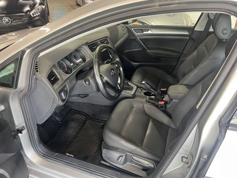 Used 2015 Volkswagen Golf TDI S FWD image 28