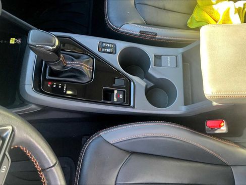 Used 2024 Subaru Crosstrek 2.5i Limited image 17