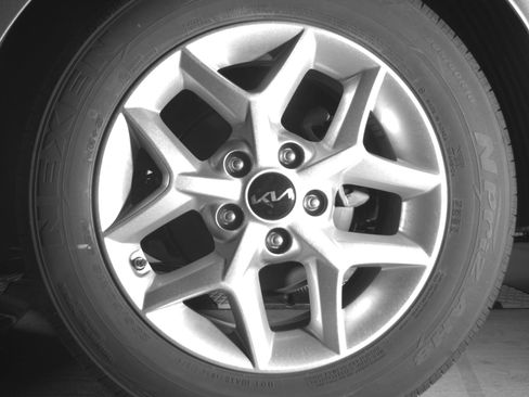 Used 2025 Kia Soul LX w/ LX Technology Package FWD image 14