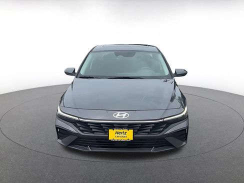 Used 2025 Hyundai Elantra SEL FWD image 4