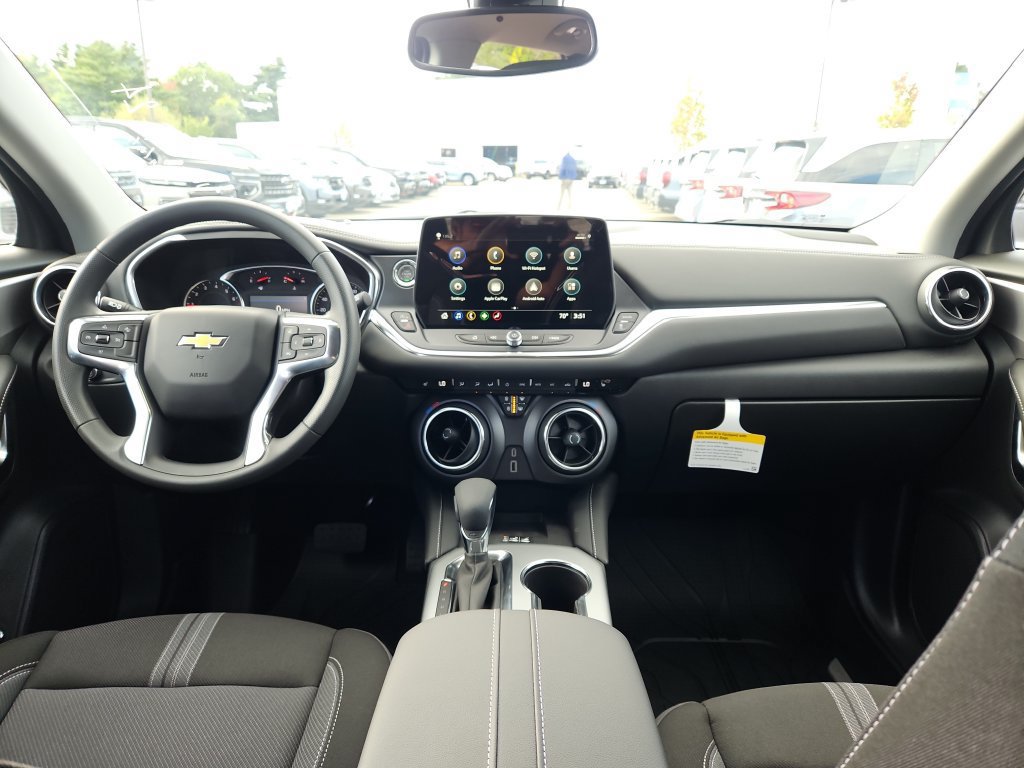 New 2026 Chevrolet Blazer LT w/ Convenience Package AWD/4WD image 5