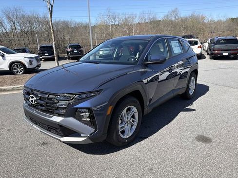 New 2026 Hyundai Tucson SE image 3